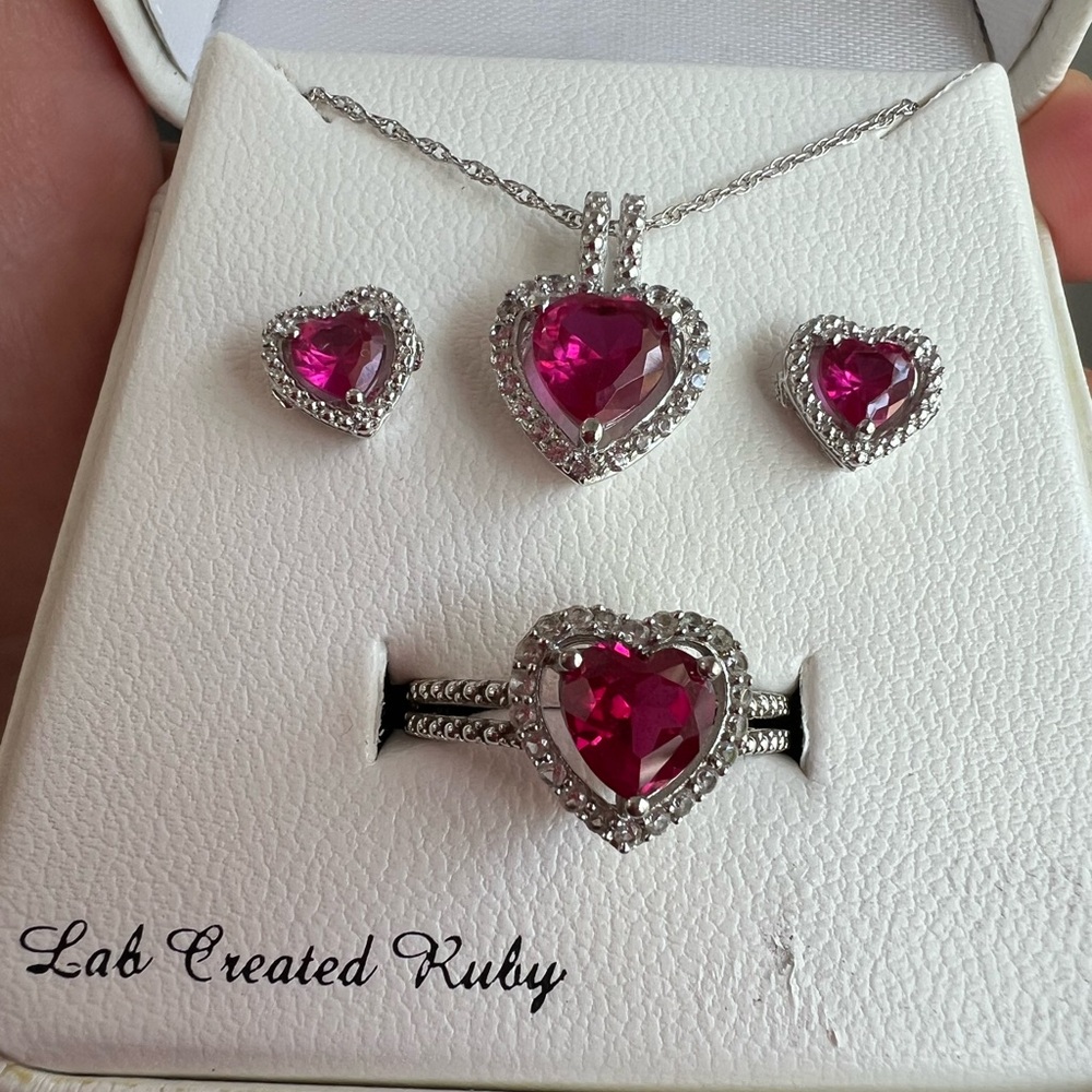 Ruby Heart Necklace Set- Size 7 - Picture 2 of 8